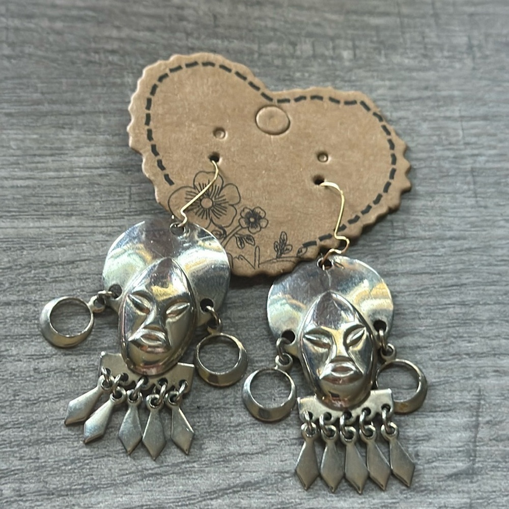 Vintage tribal earrings -silvertone